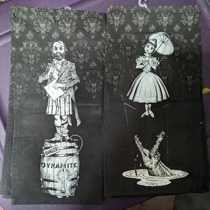 Authentic Disney World Haunted Mansion placemats tea towels new with tags 2 sets